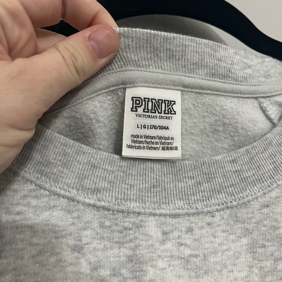 Vs pink pullover sweater - Picture 3 of 3